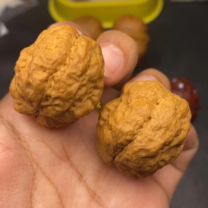 文玩核桃吊坠38尺方尊金蟾