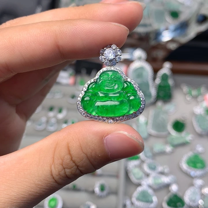 翡翠未镶嵌颈饰吊坠