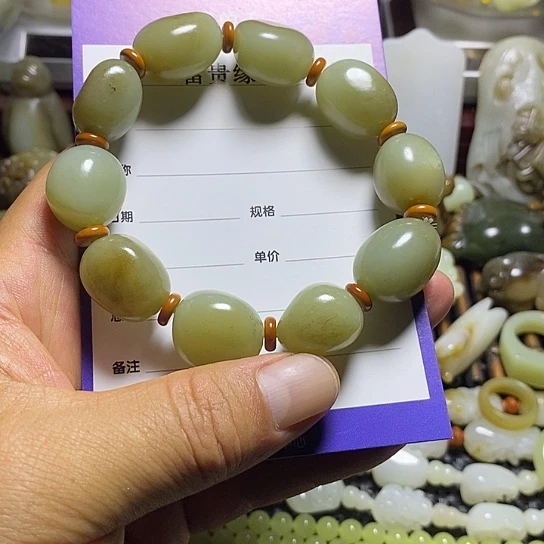 精***神未镶嵌手链和田玉
