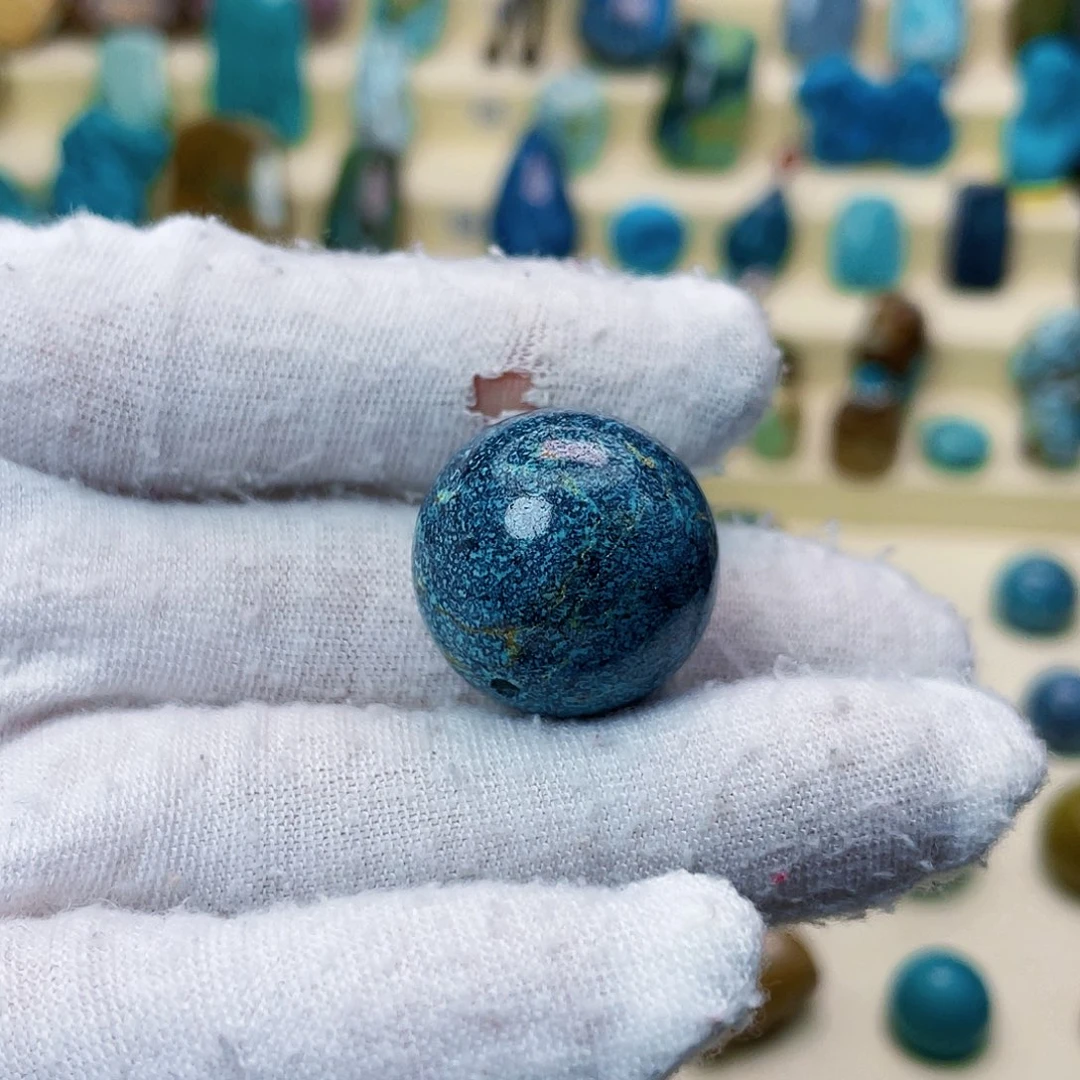 绿松石颈饰未镶嵌