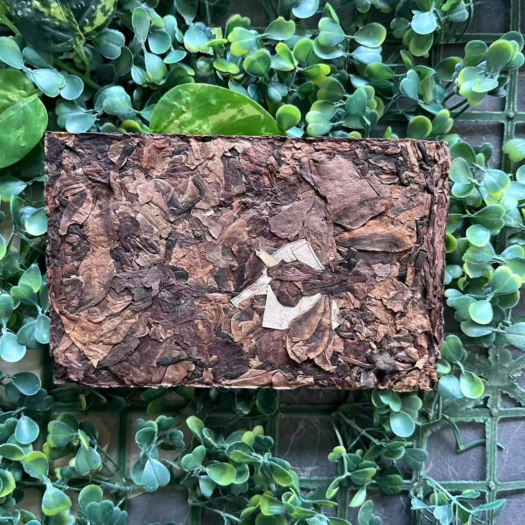 雨腾古茶 九大Y老“L财”财C四M八方 财F自Y须M之L200g/砖(7月16）