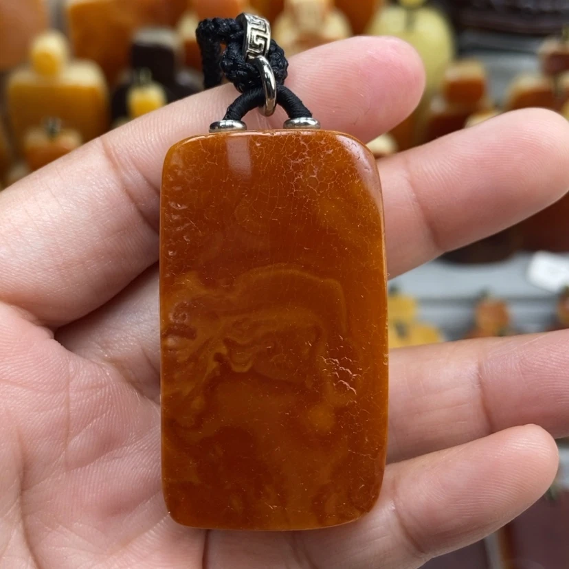 【闪购商品】琥珀颈饰未镶嵌