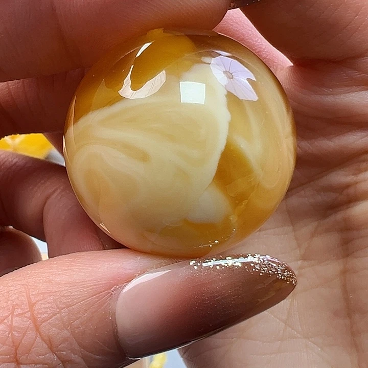 蜜蜡未镶嵌珠宝奇石