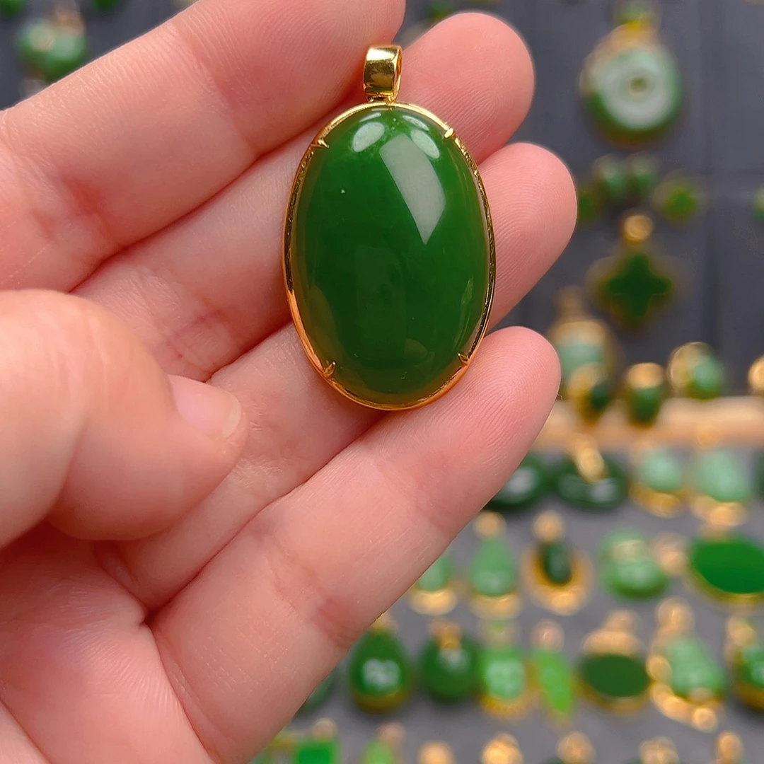 和田玉（碧玉）18K金镶嵌吊坠(不含链)