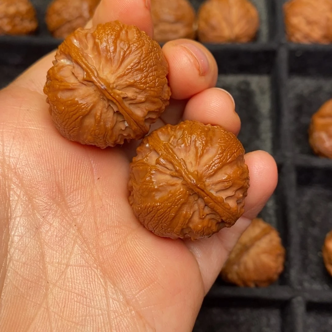 文玩核桃吊坠秦岭野生动物