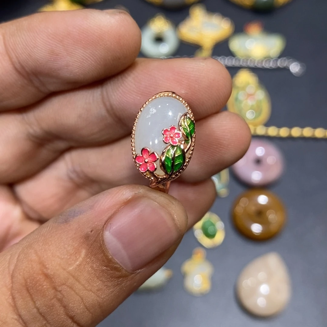 和田玉戒指银S925镀金镶嵌