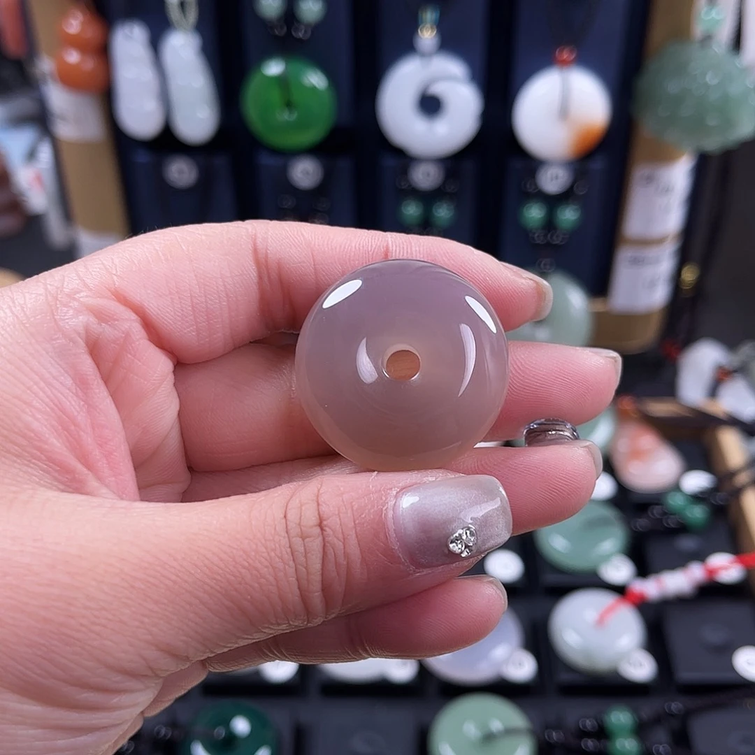 颈饰未镶嵌石英质玉0**4