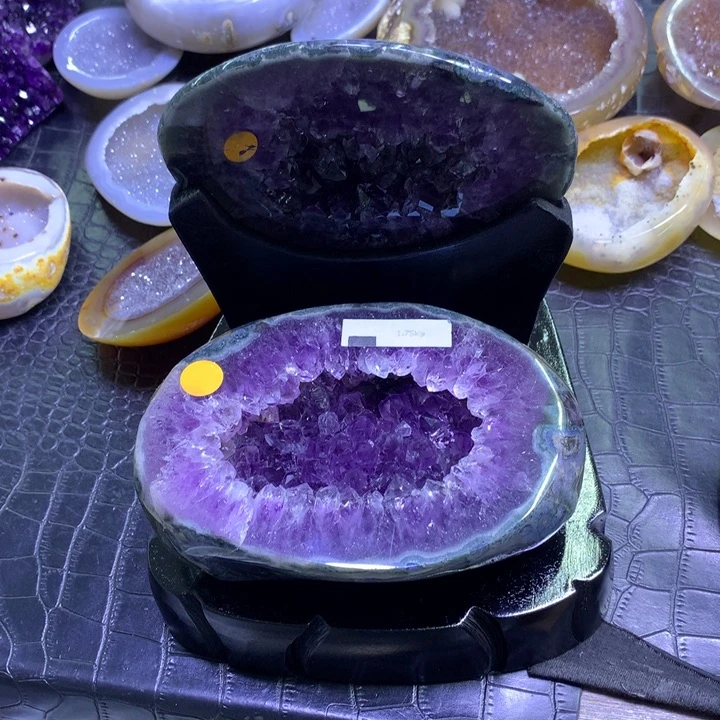 水晶宠粉紫晶盆未镶嵌万***?