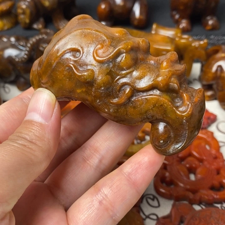 未镶嵌蛇纹石玉颈饰59