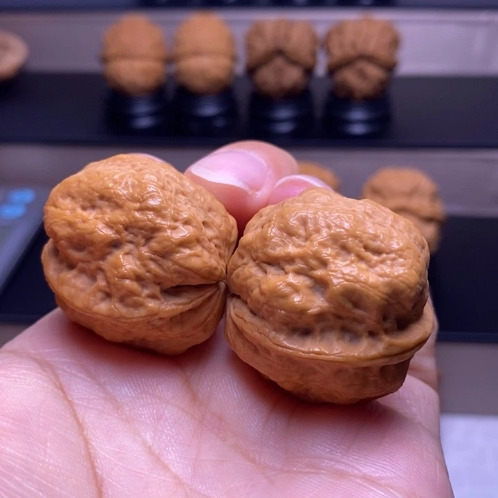 把件文玩核桃玉龙金蟾30