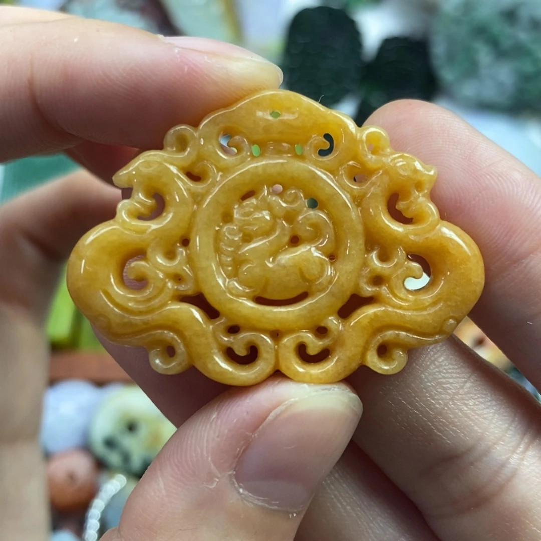 翡翠未镶嵌颈饰吊坠