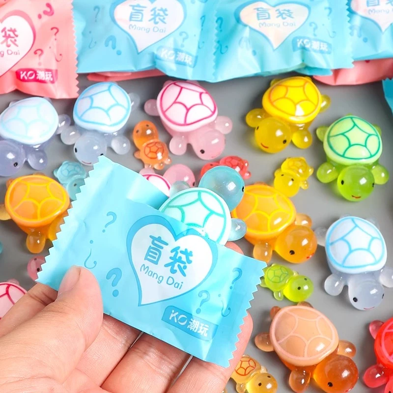 网红夜光乌龟对对碰小盲袋惊喜潮玩盲盒桌面装饰小摆件小朋友玩具