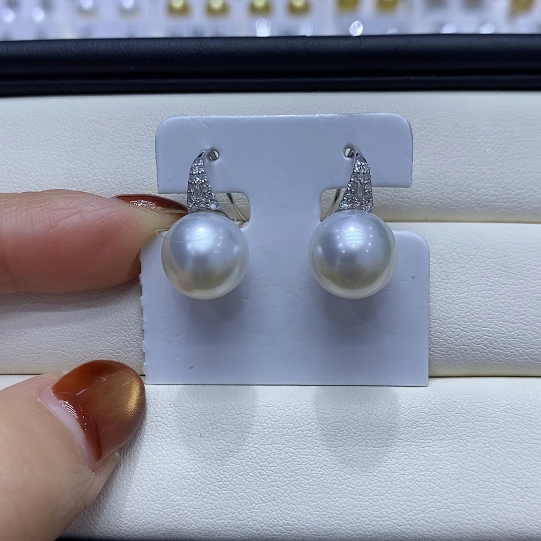 18K金镶嵌海水珍珠耳饰11到12点位澳白