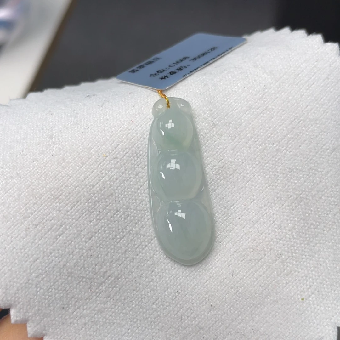 颈饰未镶嵌翡翠福豆