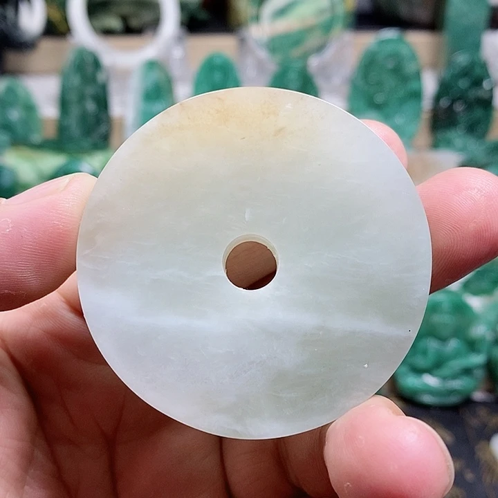 未镶嵌独山玉颈饰