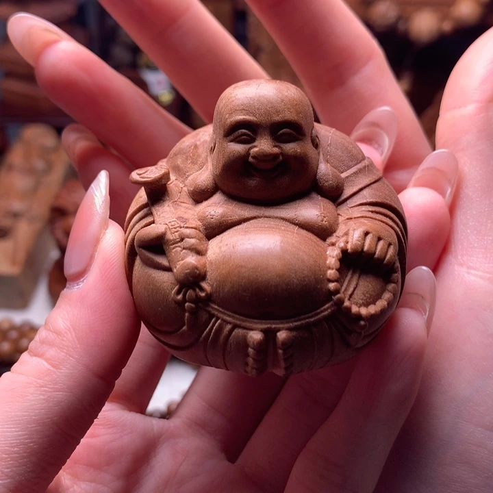 檀香木把件老山檀香一团和气瑕疵