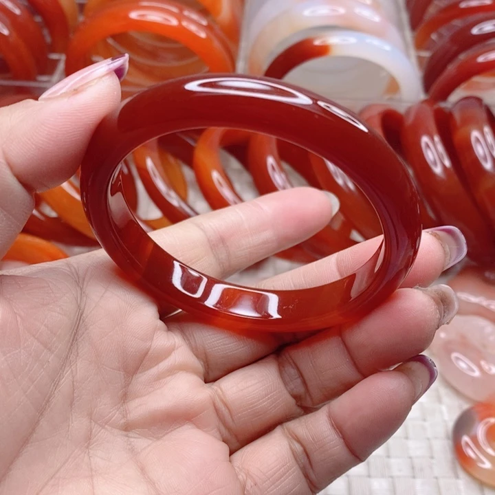 玛瑙/玉髓手镯未镶嵌