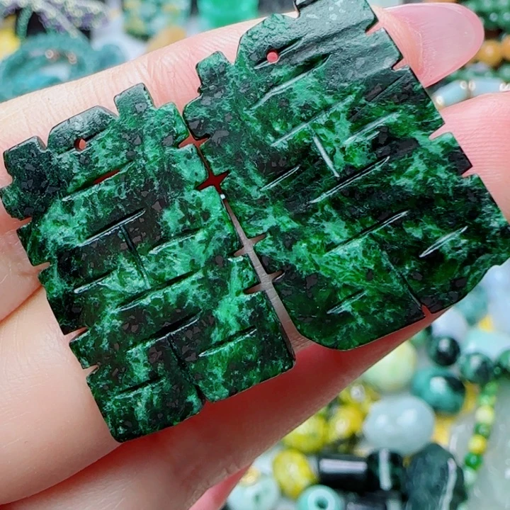 翡翠未镶嵌颈饰天然A货28