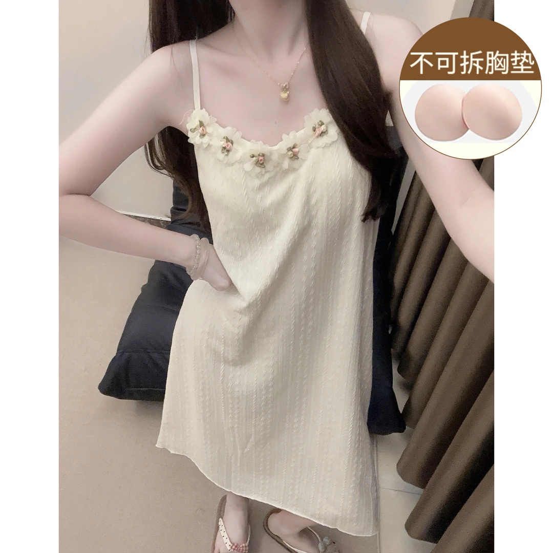 纯欲风吊带睡衣女夏季2025新款甜美小花朵装饰连衣睡裙少女家居服
