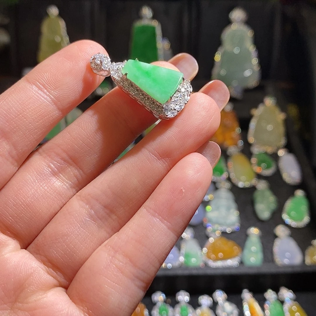 颈饰银S925镶嵌翡翠天然翡翠