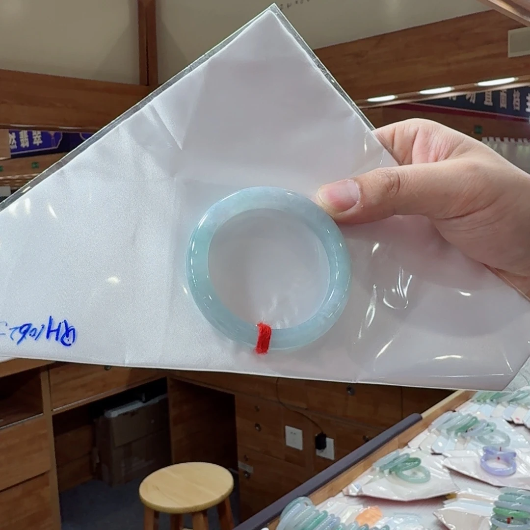 翡翠未镶嵌手镯翡翠