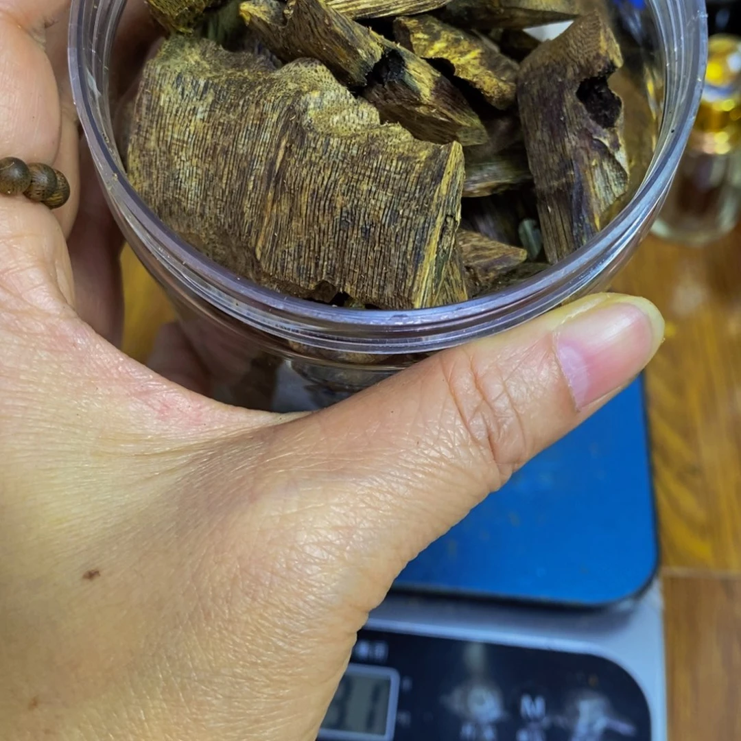 用***2沉香碎屑沉香陆河196克