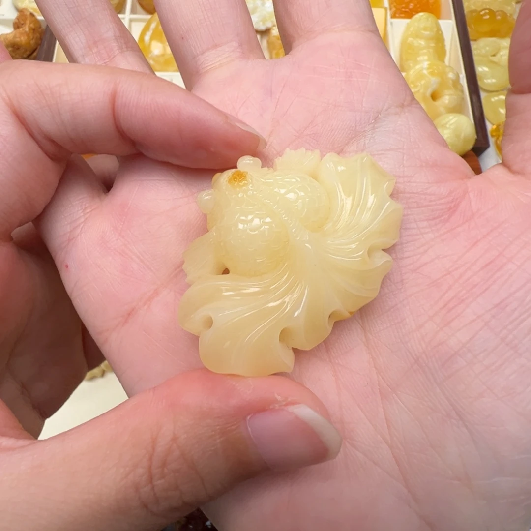 蜜蜡未镶嵌裸石蜜蜡