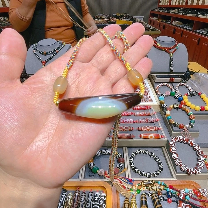 未镶嵌玛瑙/玉髓珠宝奇石