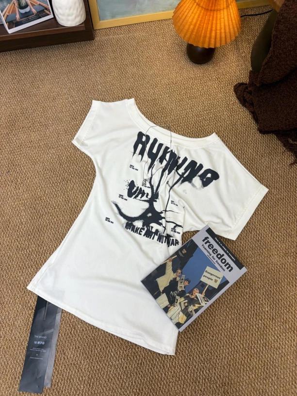 字母斜肩辣妹风印花丹宁风短袖T恤背心时尚学院风日奢风