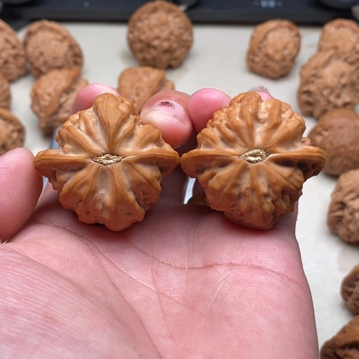 青***色文玩核桃吊坠一代佛肚41