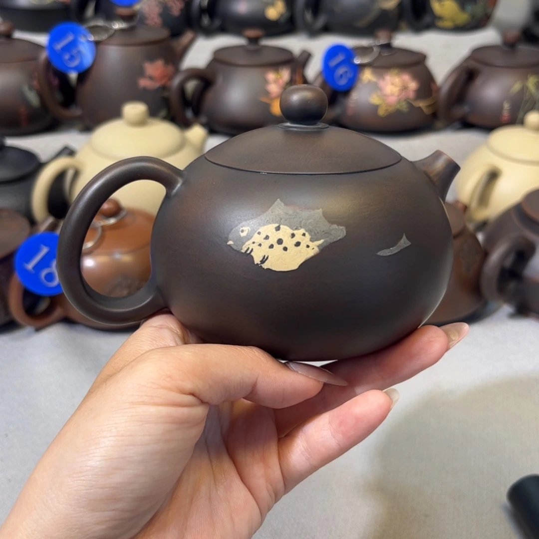 【闪购商品】红泥 刻填 容量 270c c