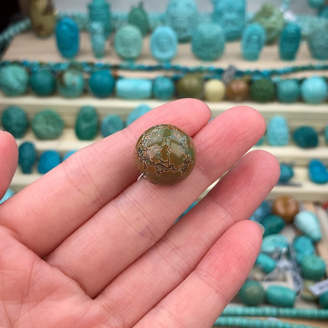 绿松石未镶嵌珠宝奇石