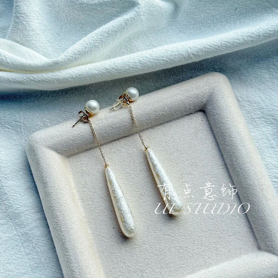 铜合金耳饰 UE studio/ 铜合金耳饰 复古法式小众白色棉花珠耳环