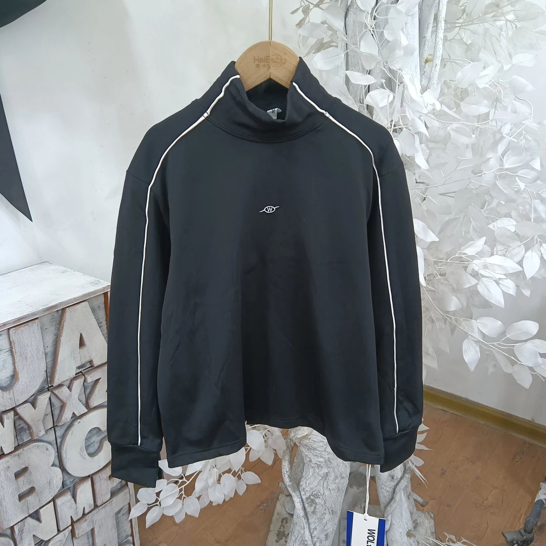 R174黑色加厚打底衫/啵里