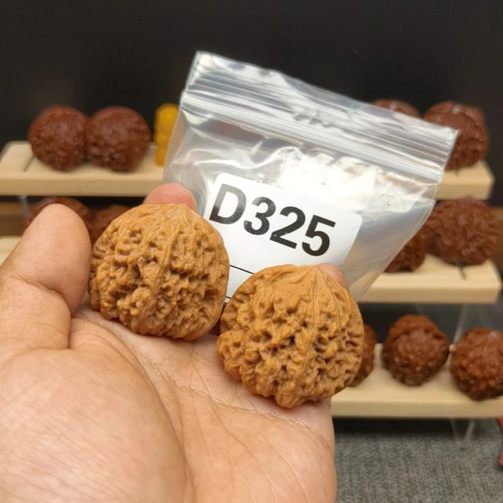 文玩核桃把件42凹底d325