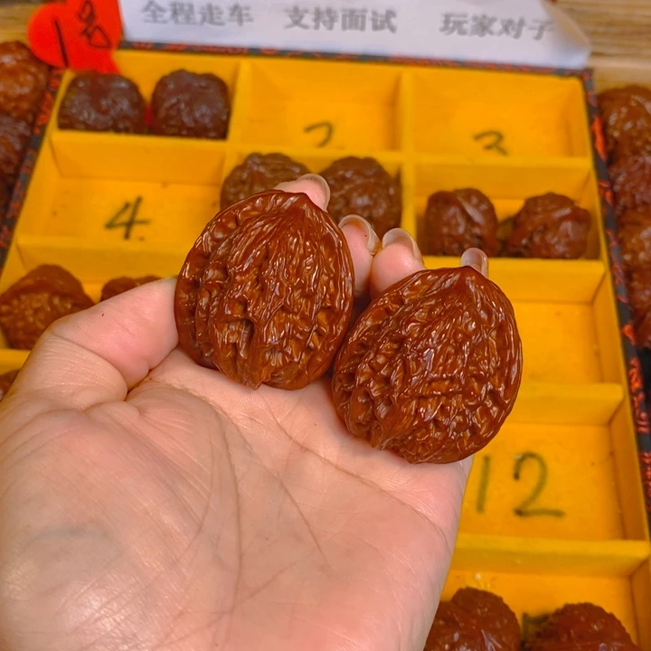 桃核吊坠H****n虎头一对18LXP#00#