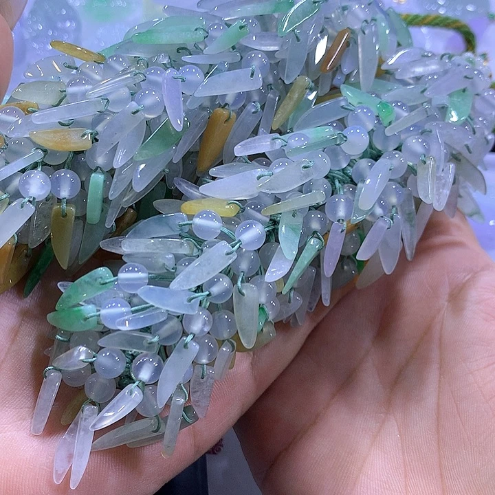 翡翠未镶嵌颈饰天然翡翠A货车挂多样性发货发其一