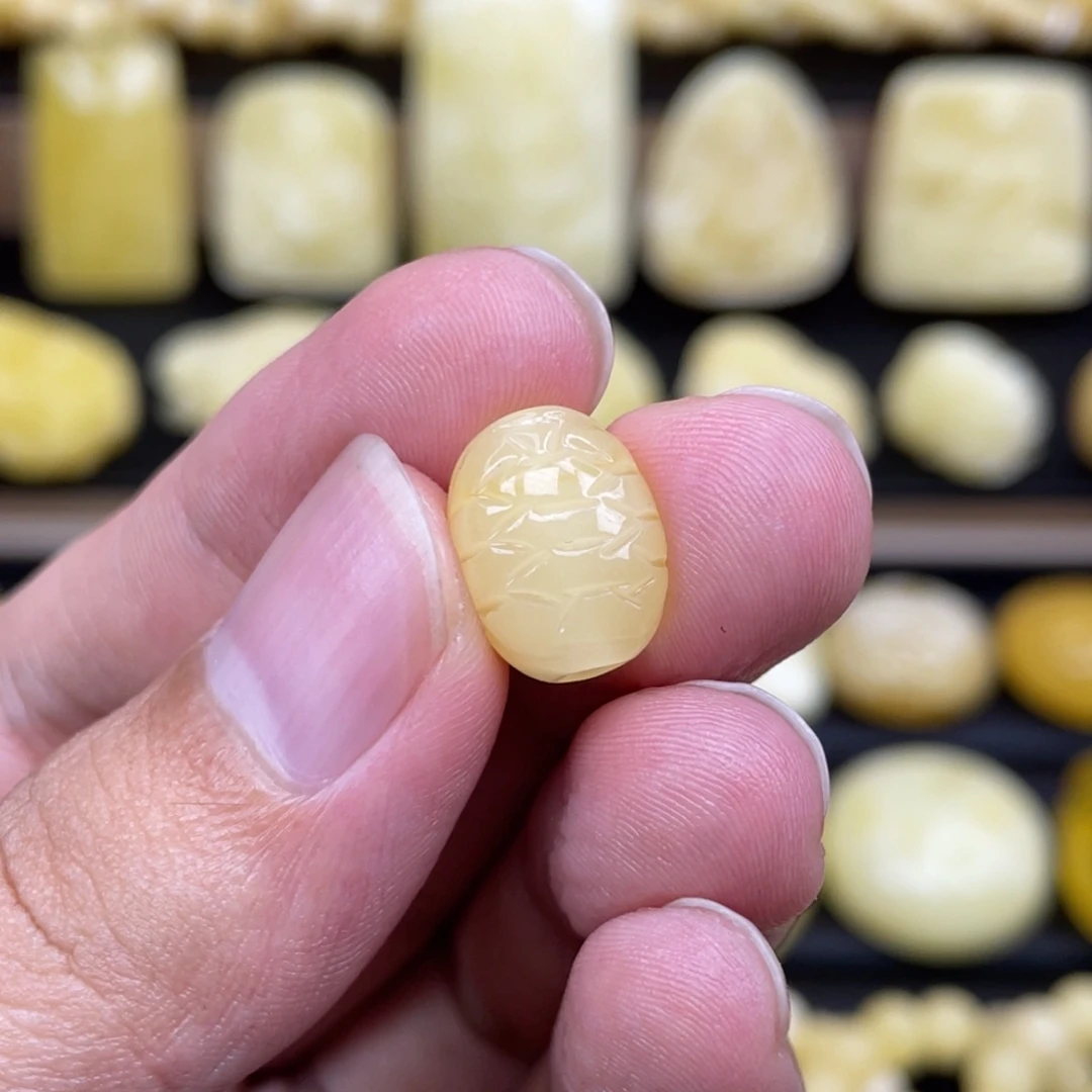 裸石琥珀未镶嵌琥珀蜜蜡