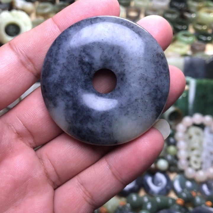 ****眞颈饰未镶嵌和田玉