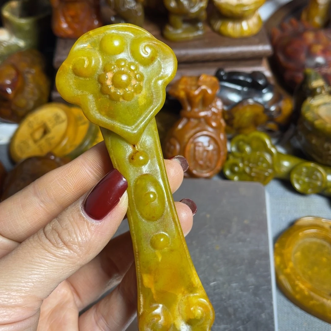 蛇纹石玉合金颈饰