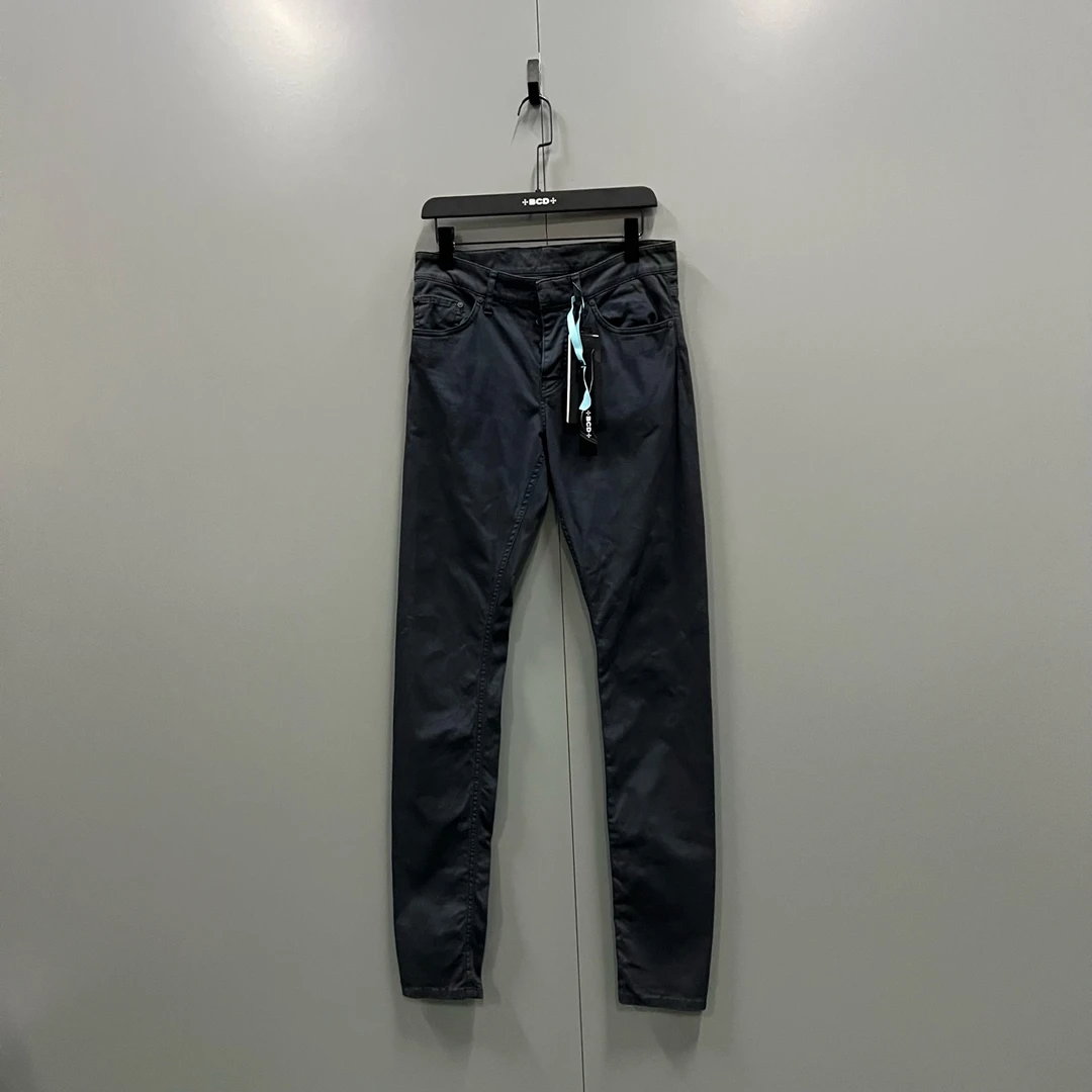 99新 Balenciaga/巴黎世家 (ll) 纯色修身牛仔裤 30码 fg205699