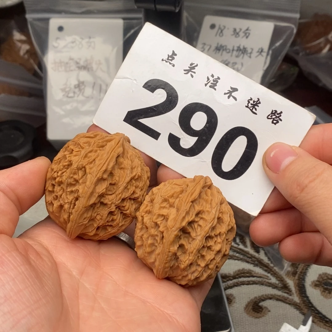 吊坠文玩核桃42鸭蛋虎头