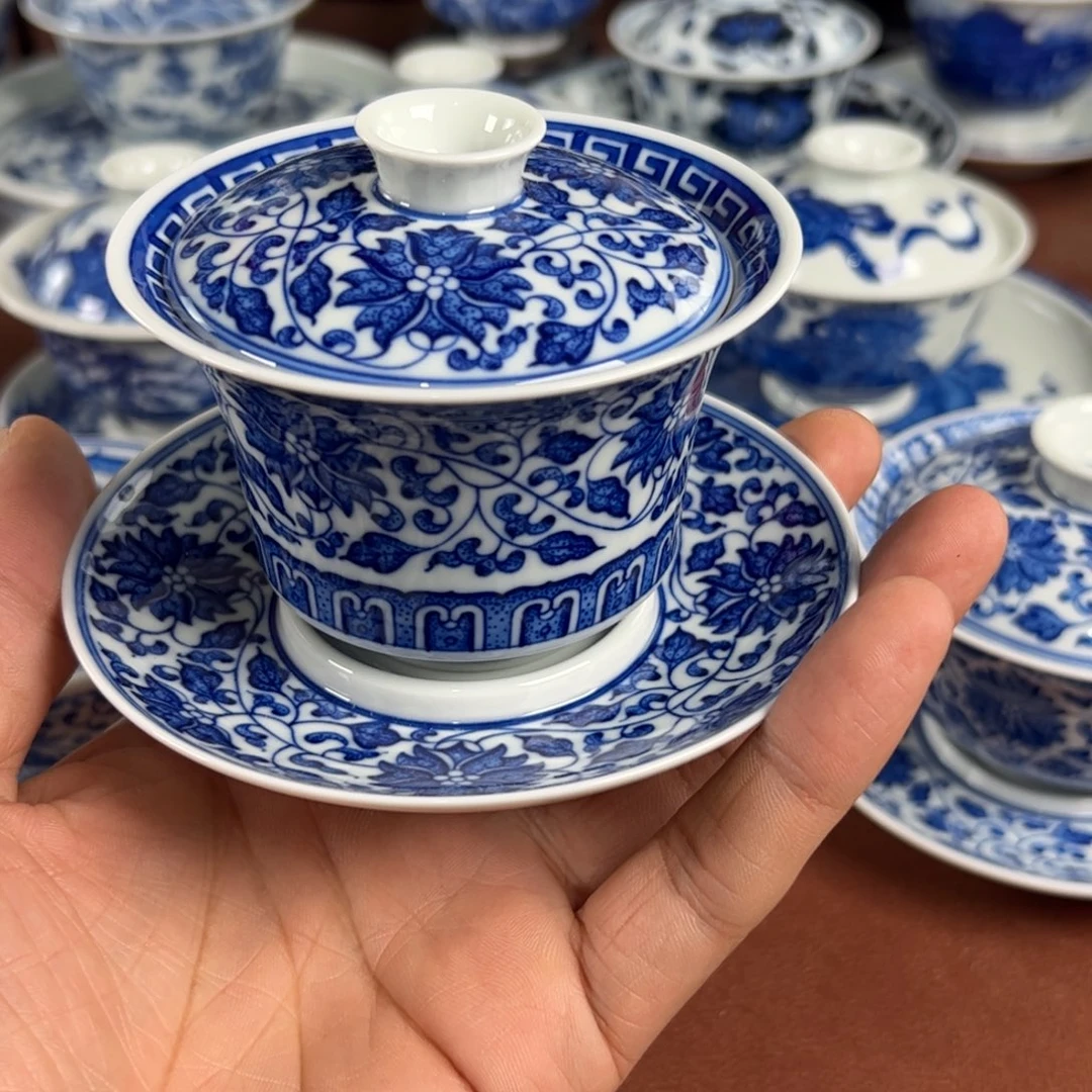 贾***汀陶瓷茶具缠枝莲盖碗