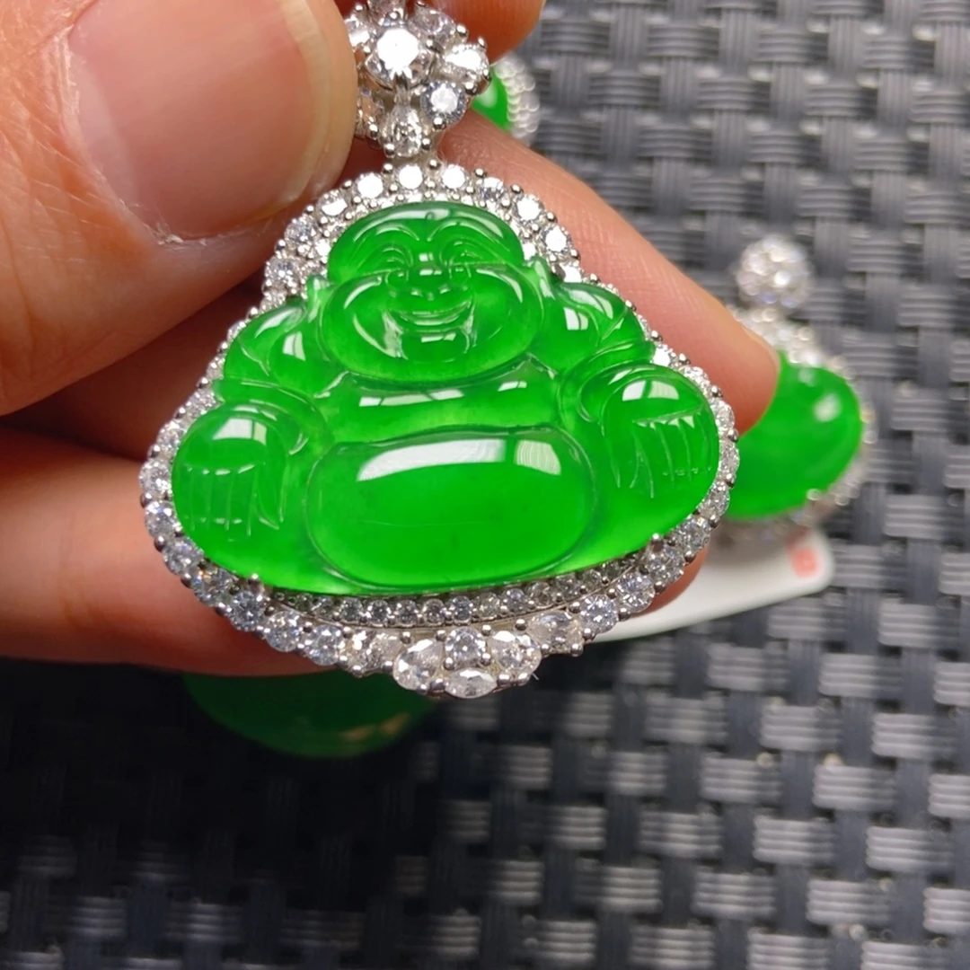 翡翠银S925镶嵌颈饰佛公吊坠