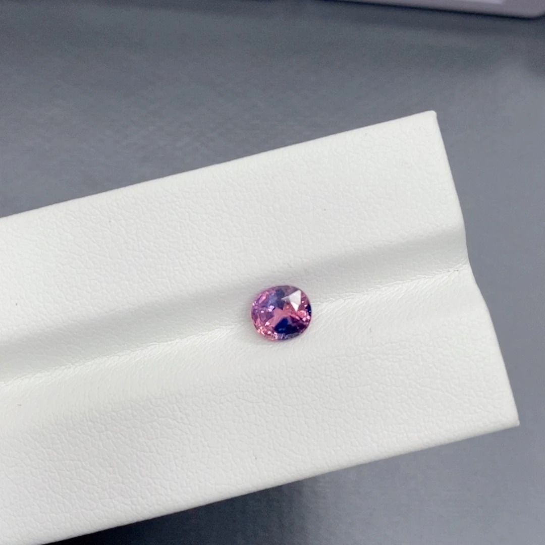 蓝宝石裸石未镶嵌1克拉