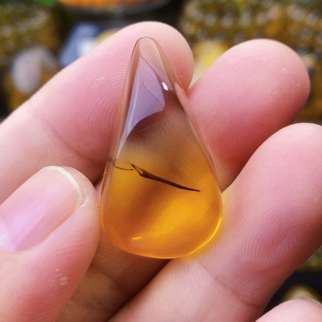 【闪购商品】未镶嵌吊坠(不含链)金珀