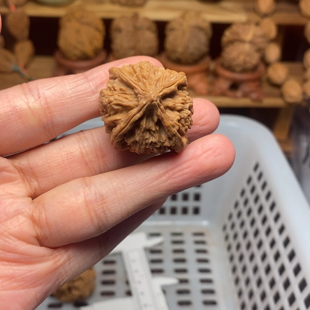鱼***生文玩核桃把件文玩