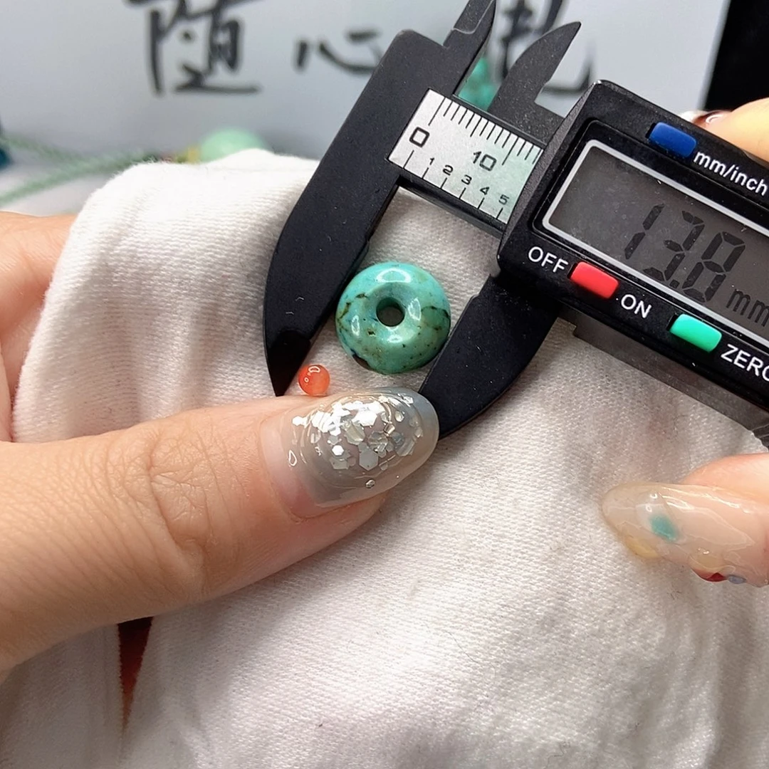 南红玛瑙未镶嵌珠宝奇石