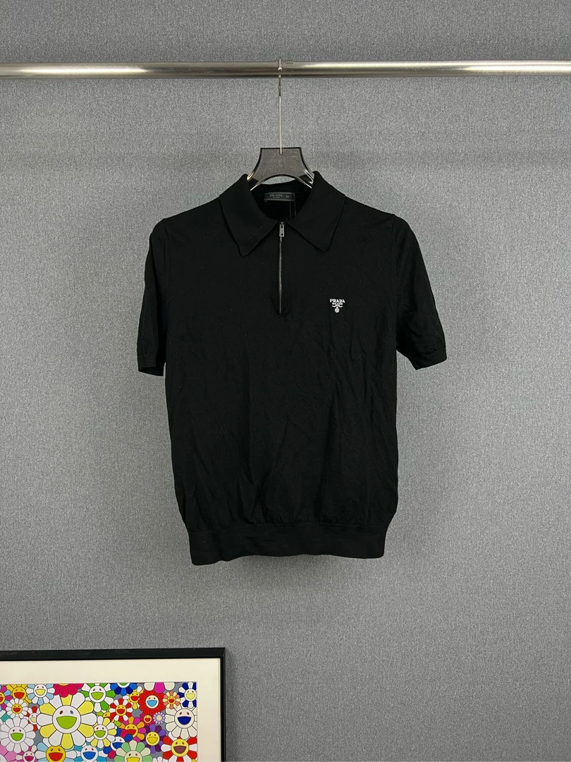 99新 Prada/普拉达 PRADA普拉达刺绣羊毛短袖POLO 52码 A11970