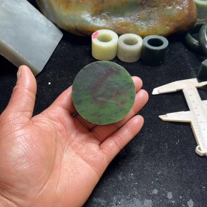 和田玉（糖玉）未镶嵌珠宝半成品